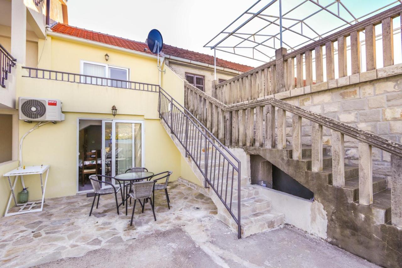 Apartments Bella Di Boka Tivat Exteriör bild