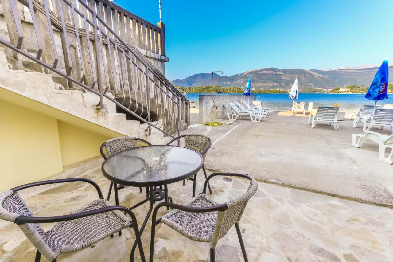 Apartments Bella Di Boka Tivat Exteriör bild