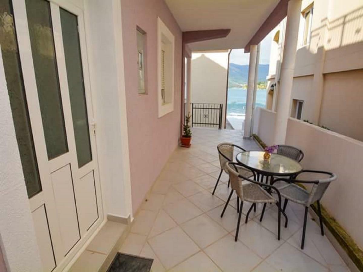 Apartments Bella Di Boka Tivat Exteriör bild